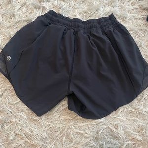 black lulu lemon shorts